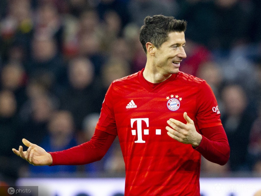 莱万手感滚烫,带领热刺爆冷莱比锡,赛后一句话霸气侧漏(利物浦vs热刺会爆冷吗)