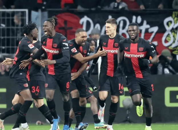 莱万手感滚烫,带领热刺爆冷莱比锡,赛后一句话霸气侧漏(利物浦vs热刺会爆冷吗)